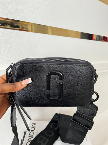 Thessally Cam Shot Bag