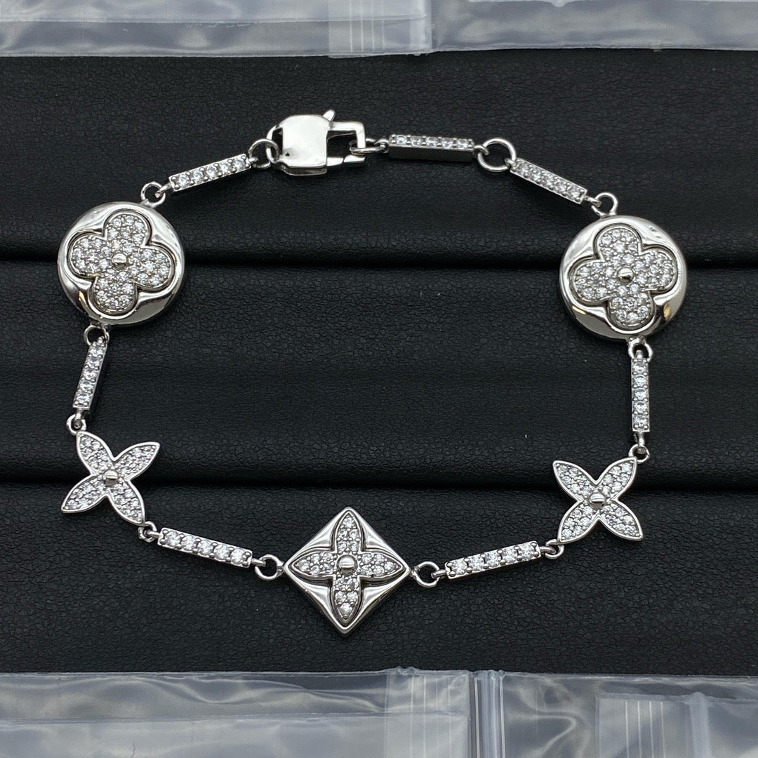 Corinne Bracelet Silver