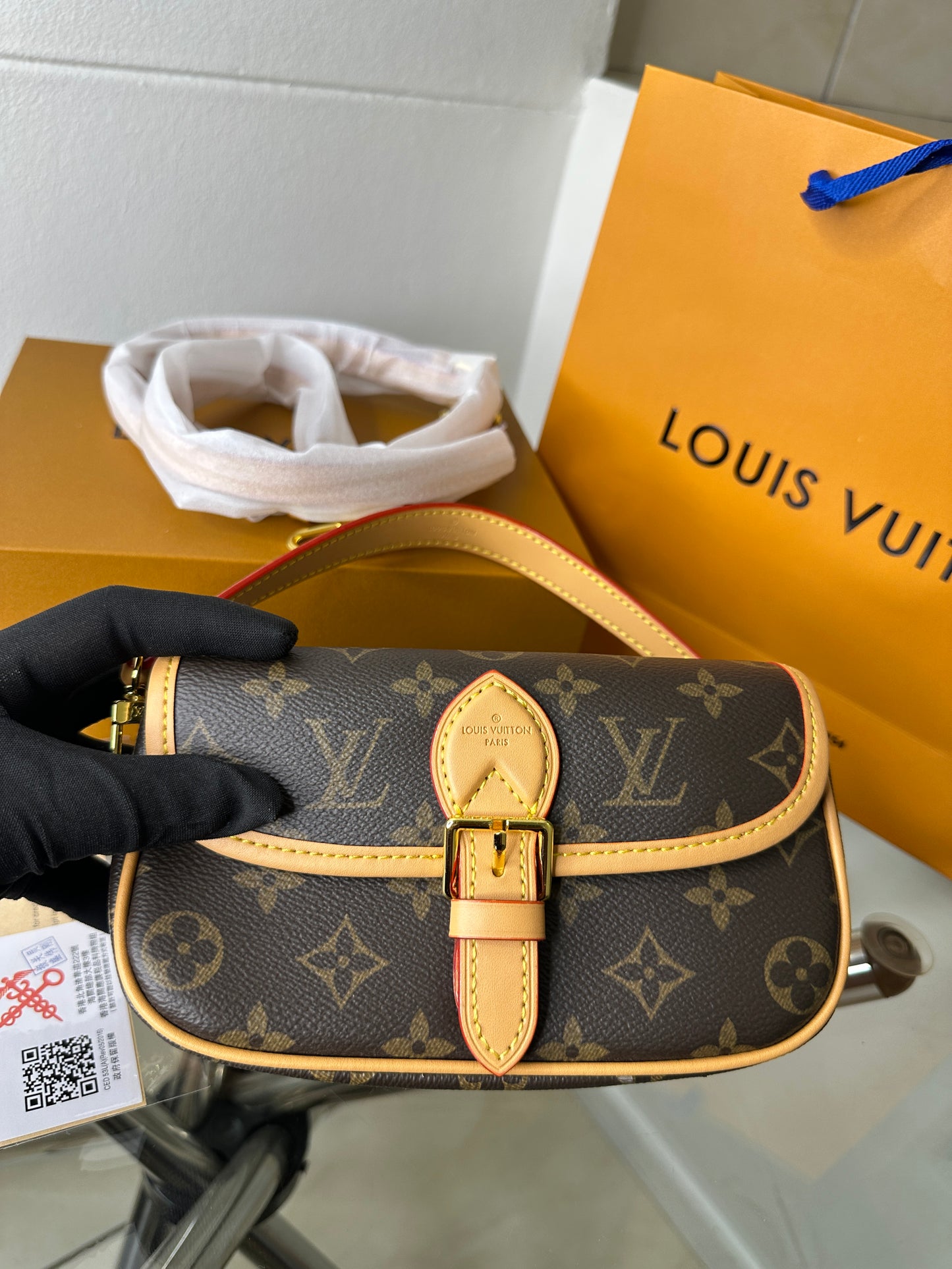 Vintage Belt Baguette