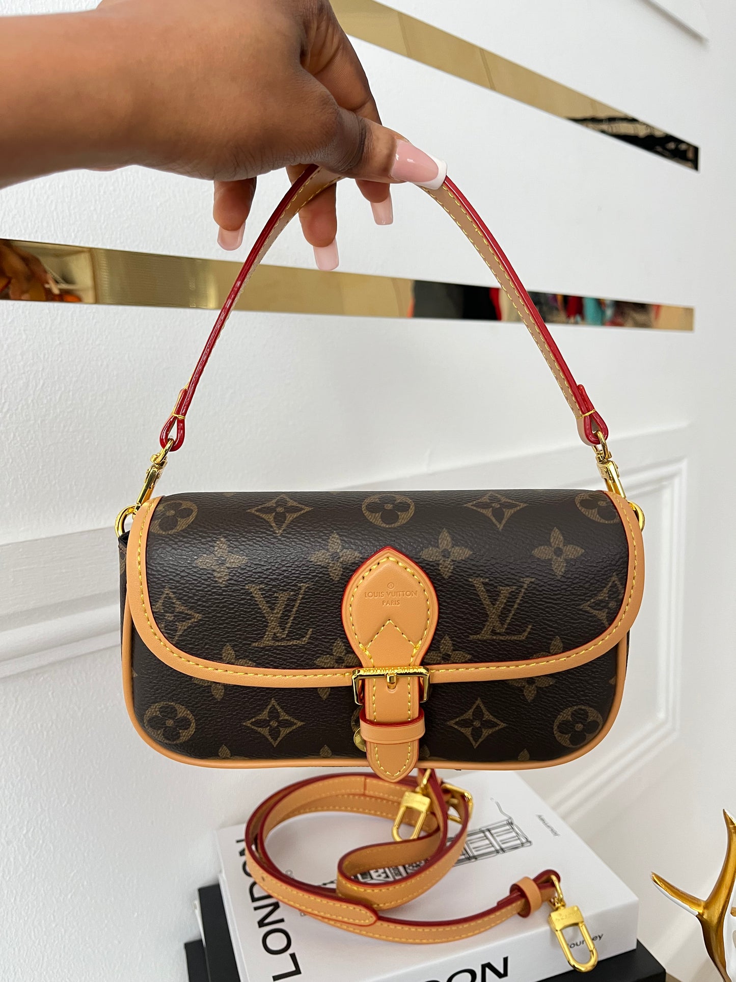 Vintage Belt Baguette