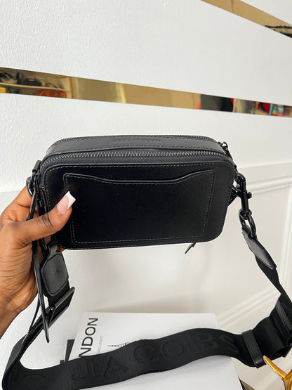 Thessally Cam Shot Bag